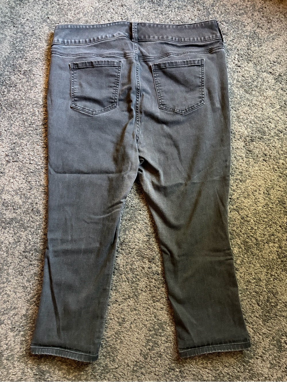 GUC Torrid black Crop Skinny Jegging Super Soft High-Rise Jean, size 18 - Picture 4 of 6